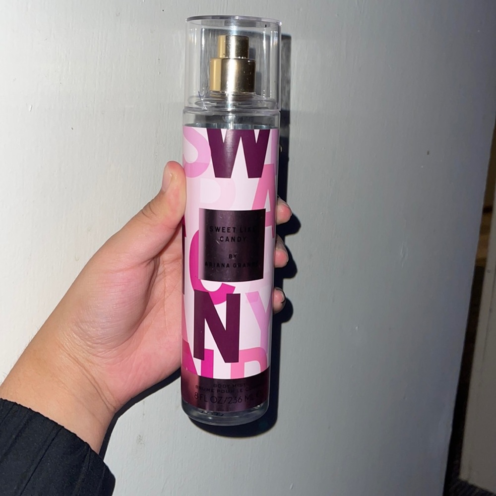 Ariana Grande Perfume